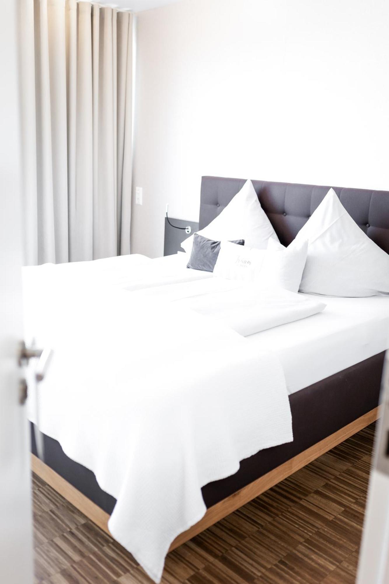 Hotel Hagnauer Seeperle Extérieur photo